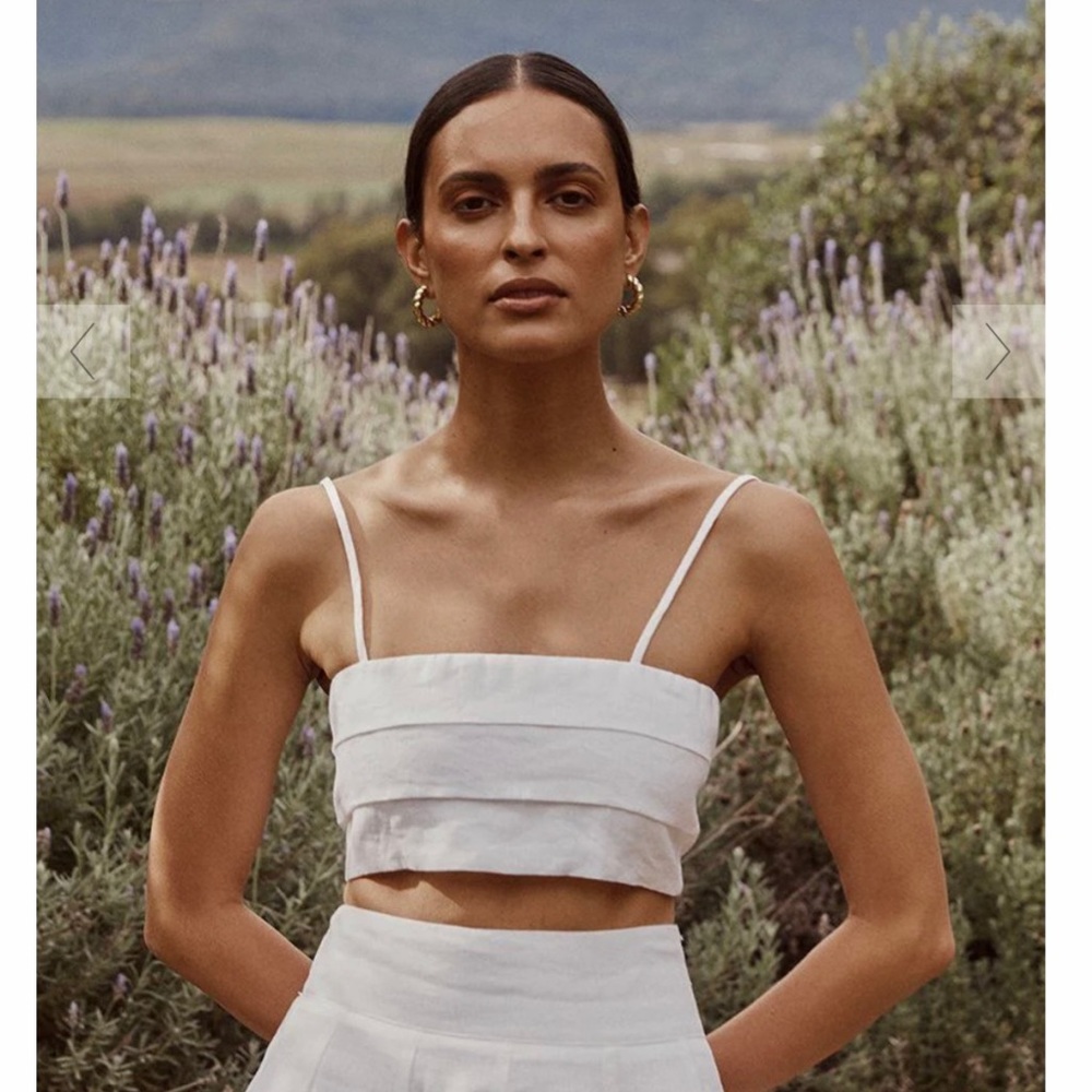 White linen pleated crop top